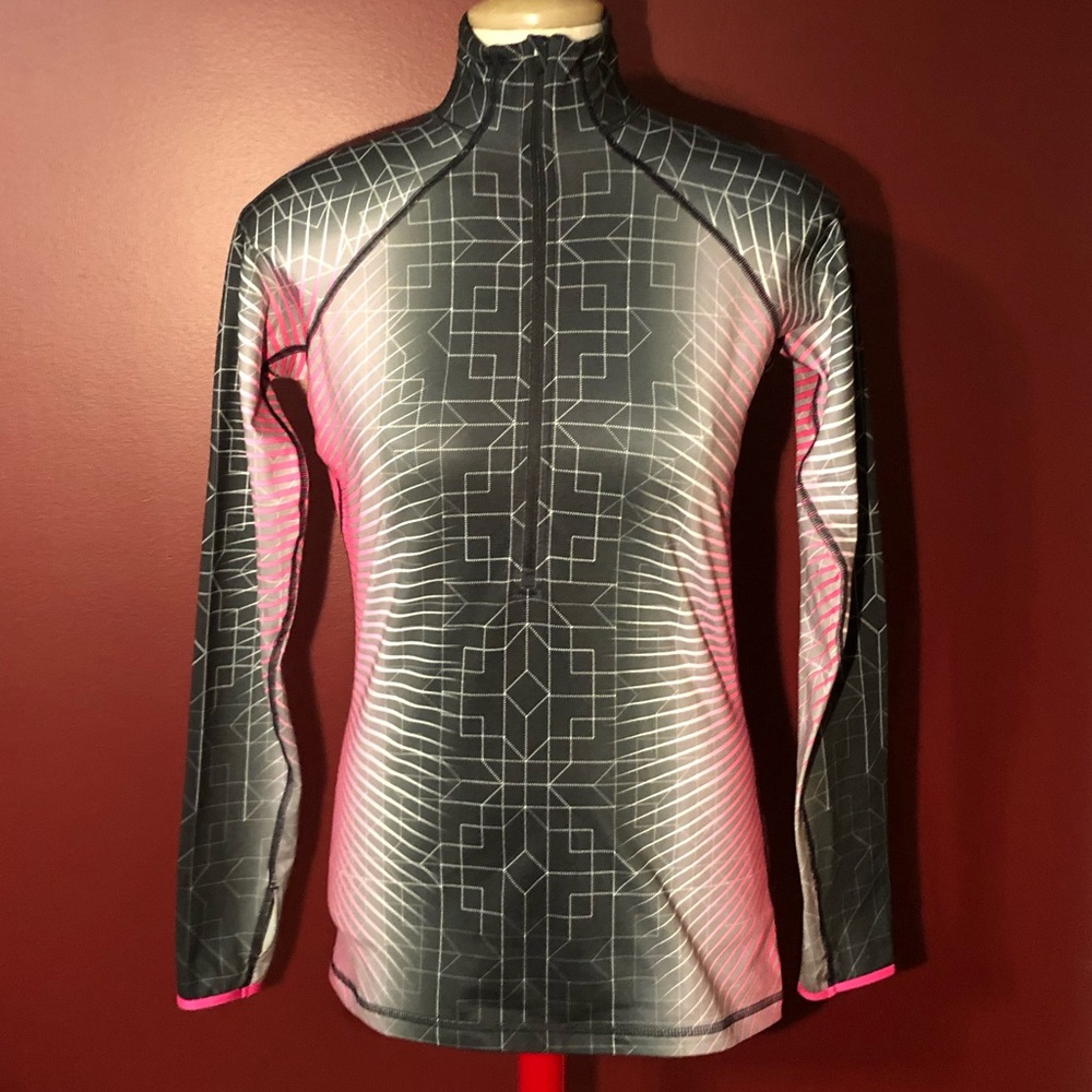 Nike pro top